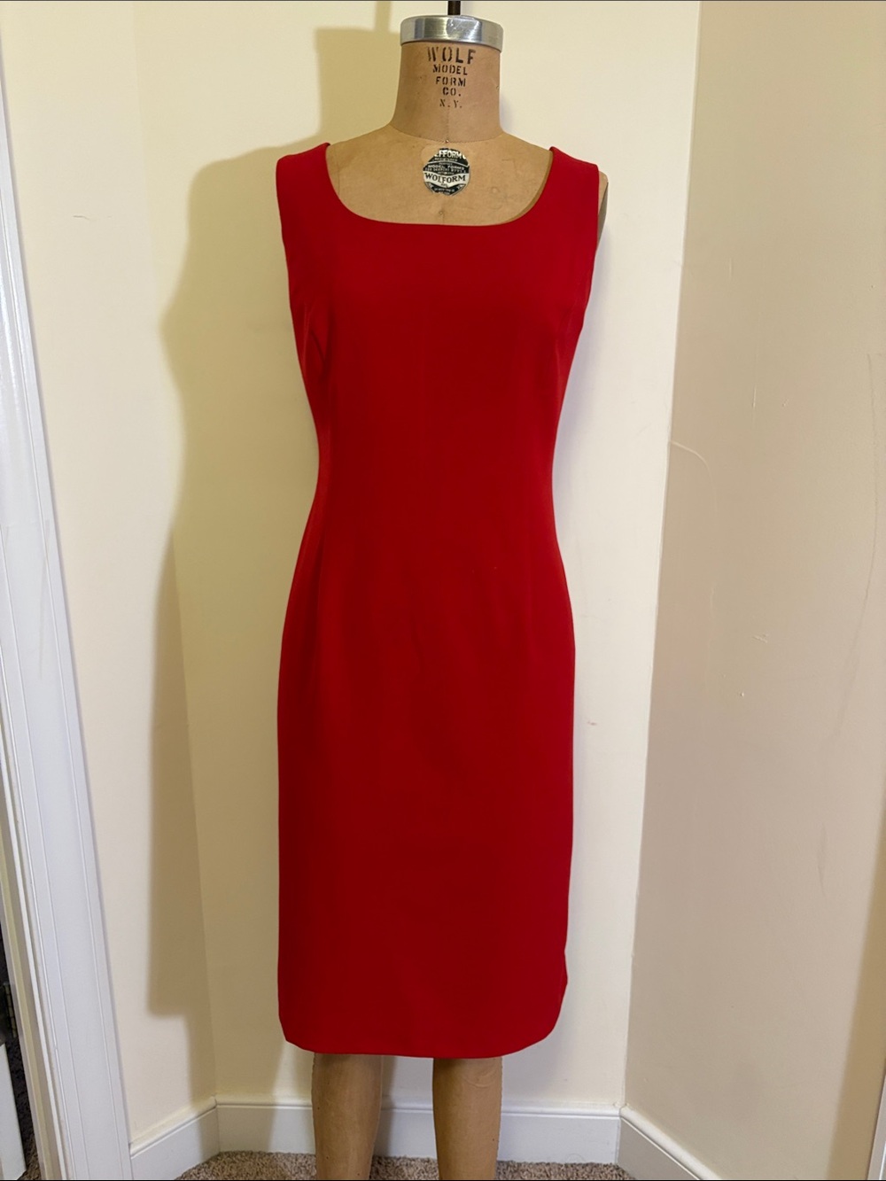 Julian Taylor Red Sleeveless Sheath Dress